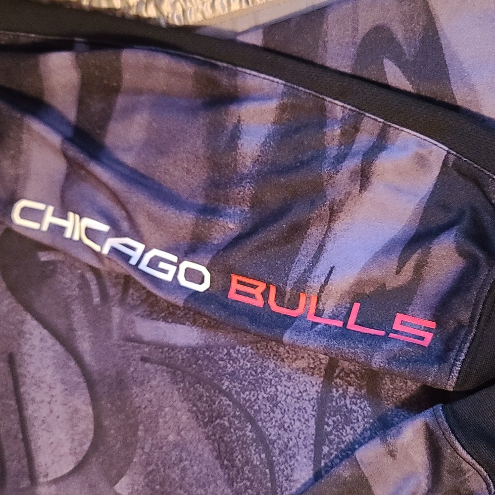 Pullover - Picture 2 of 3